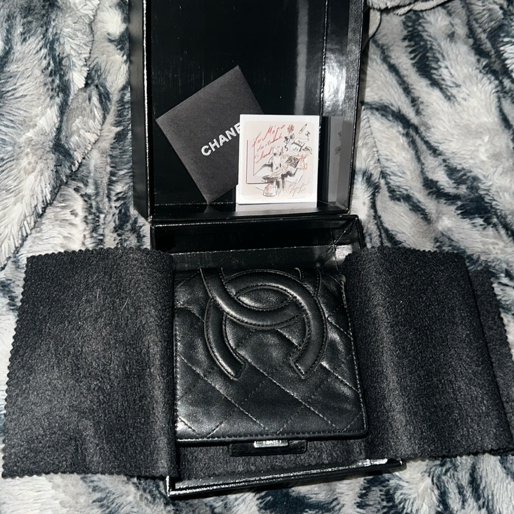 Chanel wallet